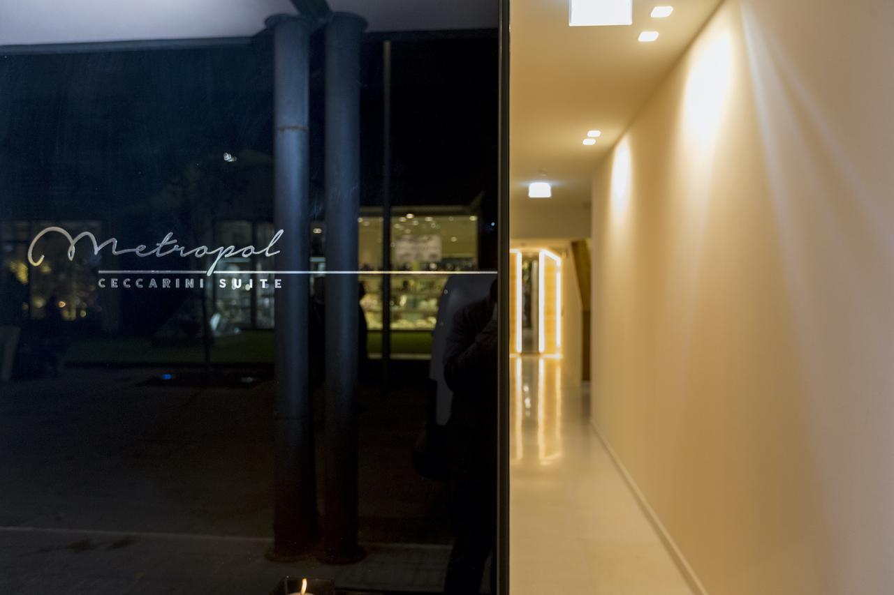 Metropol Ceccarini Suite - Luxury Apartments リッチョーネ エクステリア 写真